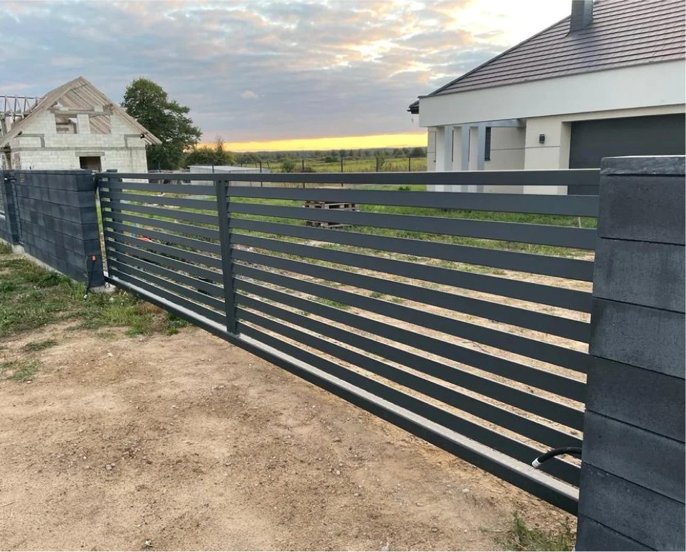 Zdjęcie - Brama wjazdowa przesuwna panelowa czarna